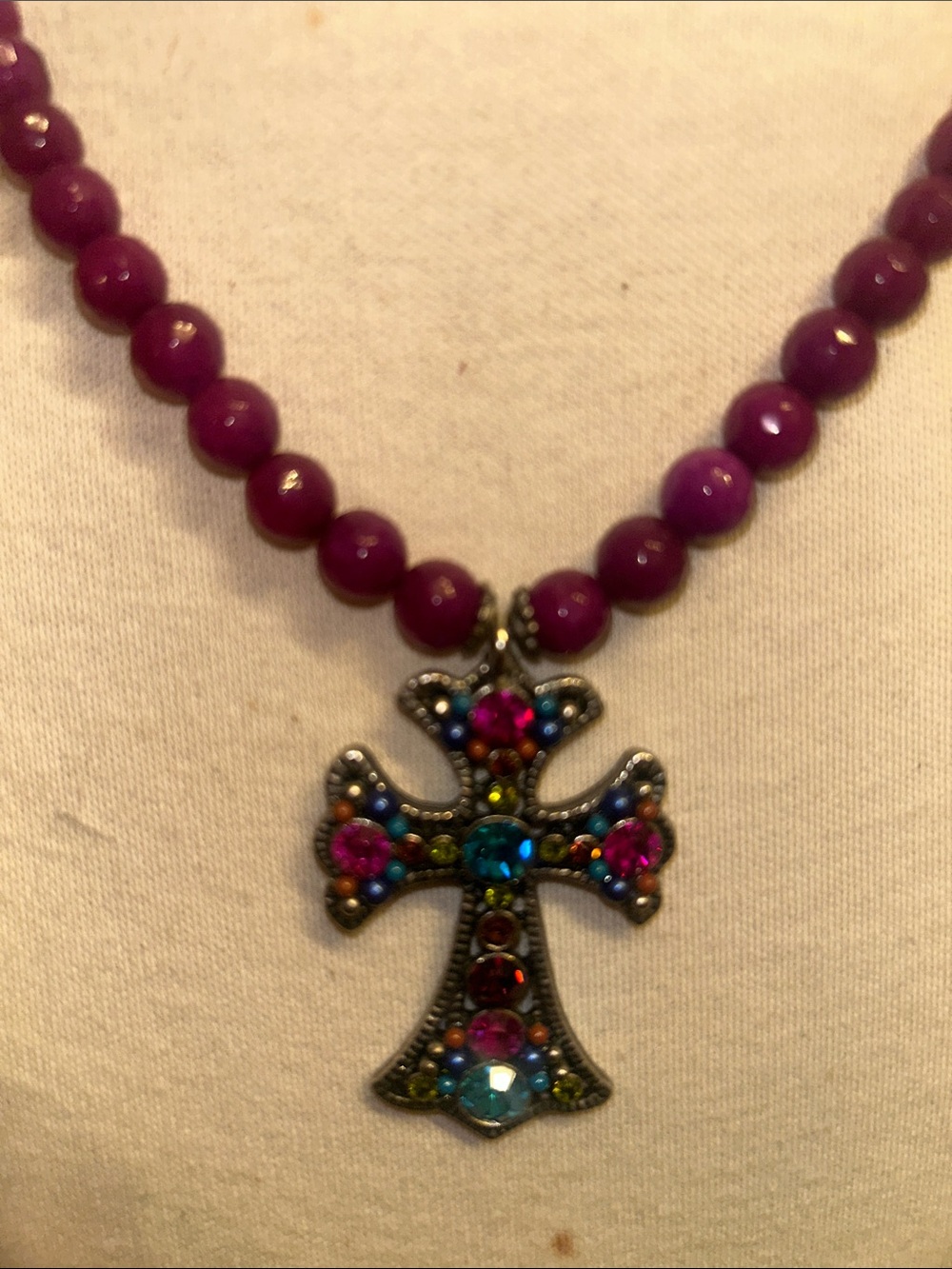 F.A.I.T.H. NWT💜Purple “Grape” Beaded Necklace Jeweled Cross “PRAISE” Pendant 16”